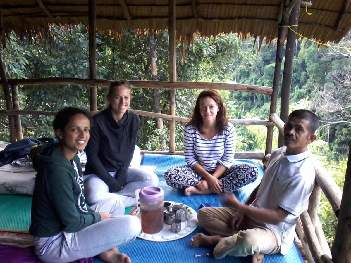 Orangutantreksumatra & Lovely Jungle Lodge Only Book If You Are Treking With Us Bukit Lawang Exterior foto
