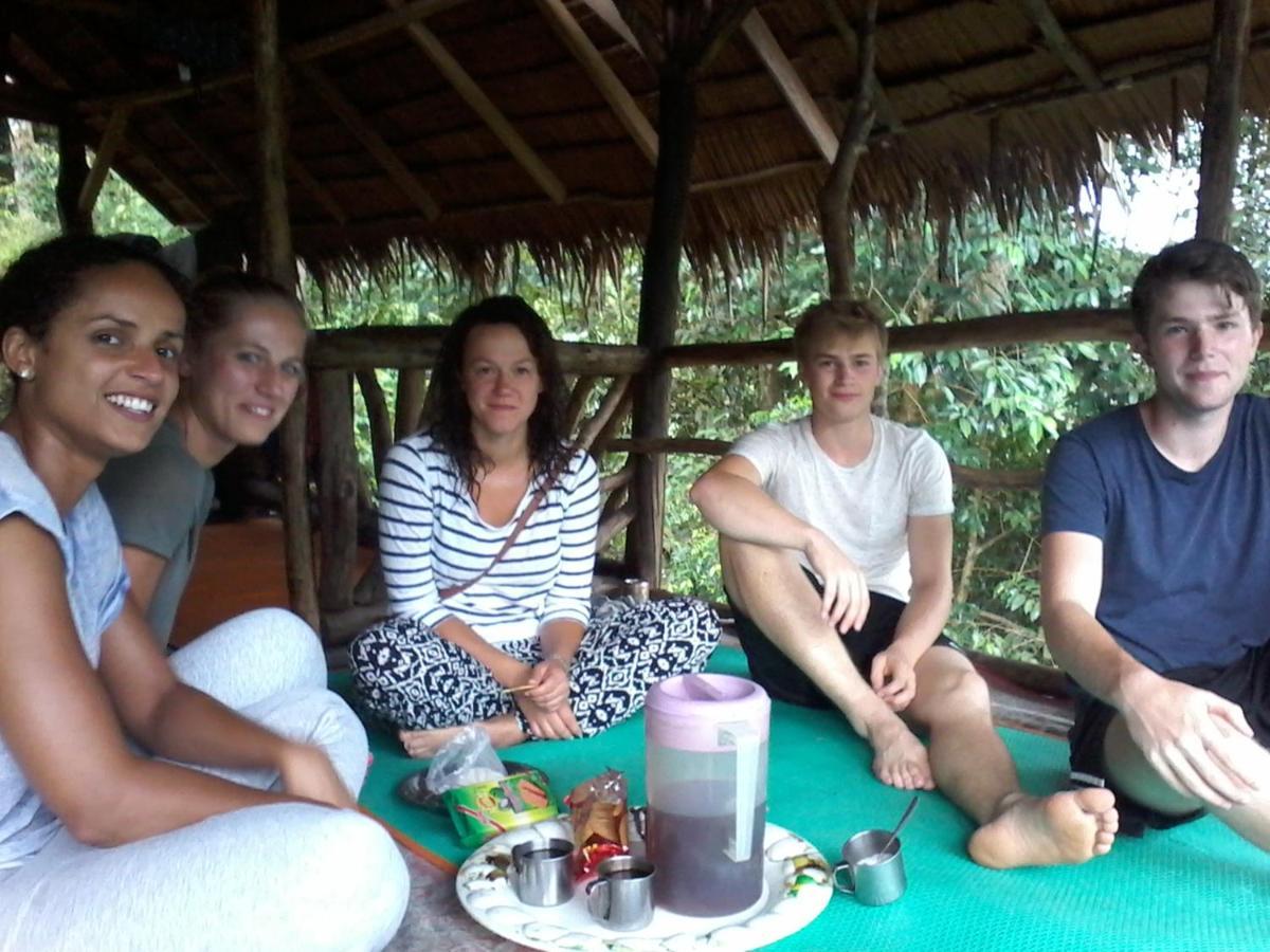 Orangutantreksumatra & Lovely Jungle Lodge Only Book If You Are Treking With Us Bukit Lawang Exterior foto