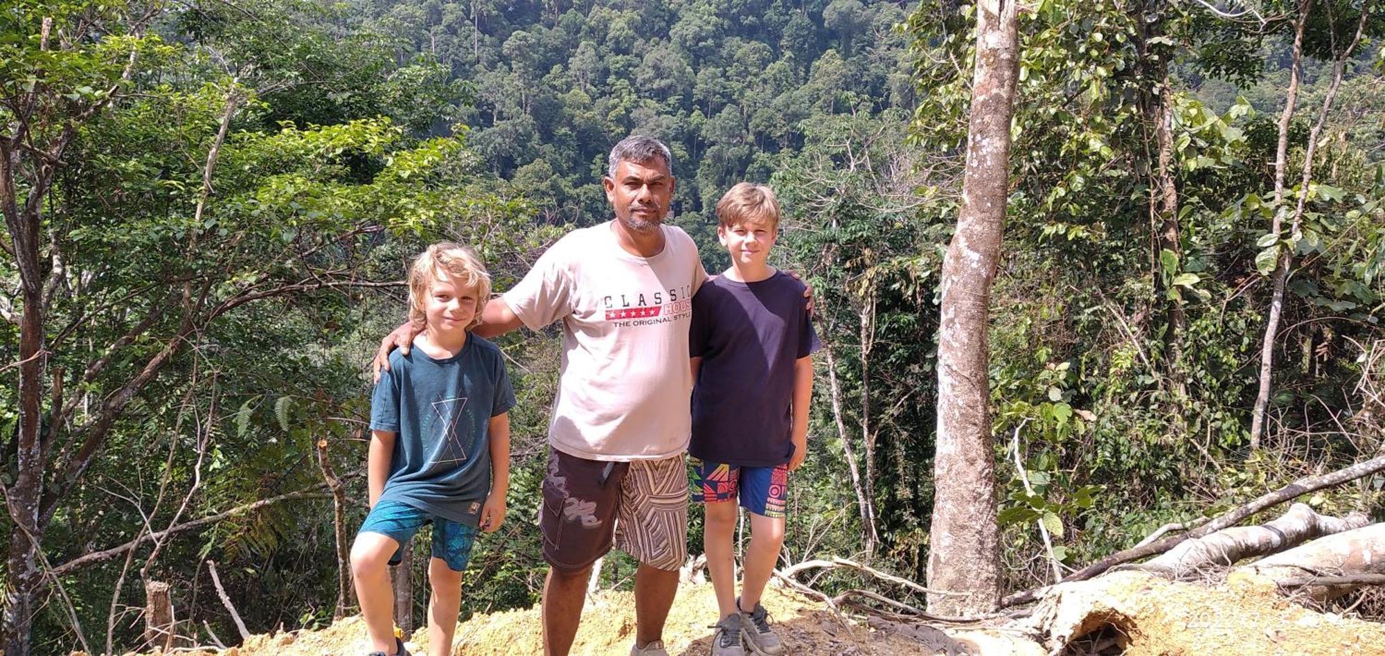 Orangutantreksumatra & Lovely Jungle Lodge Only Book If You Are Treking With Us Bukit Lawang Zimmer foto